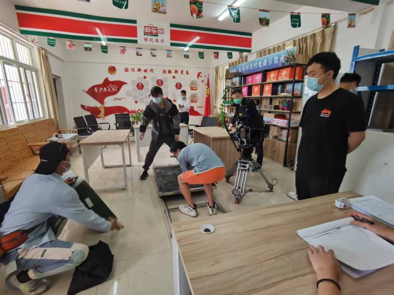 宁明县广告片拍摄公司：极简主义践行者，少即是多的视觉哲学